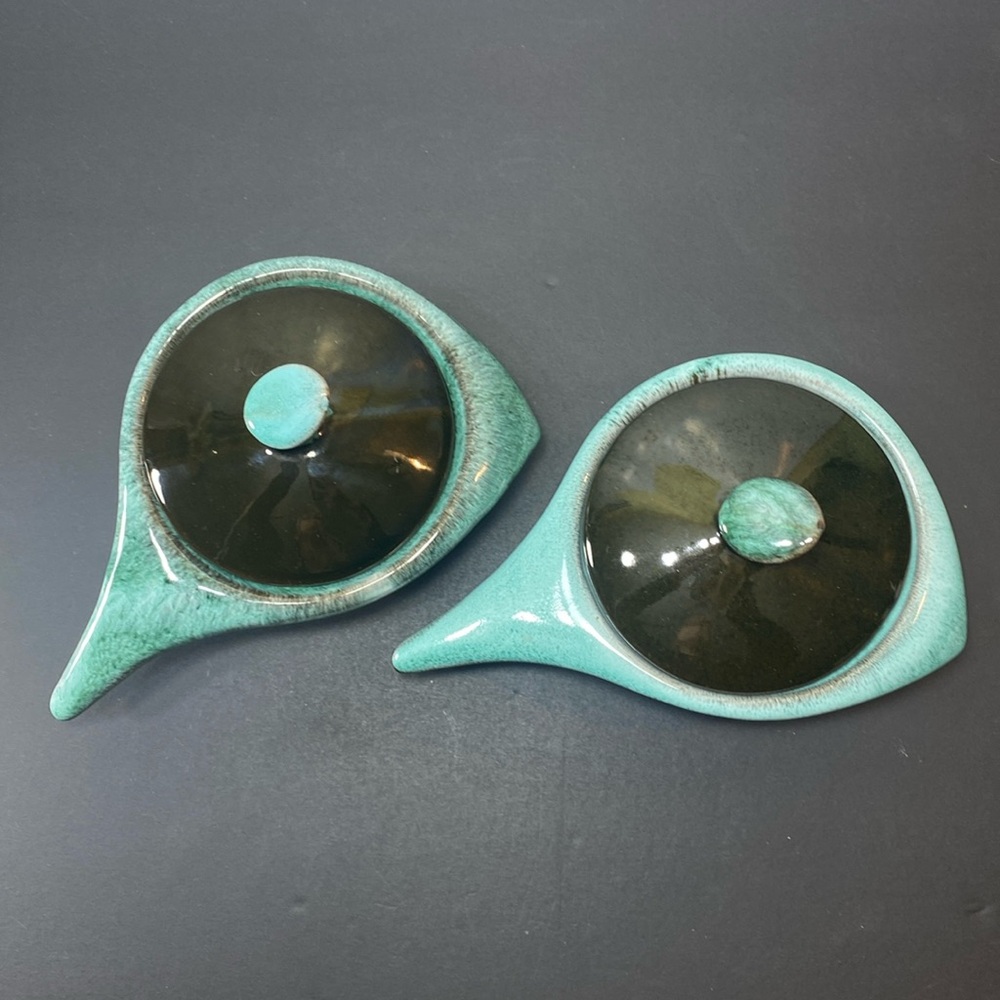 Evangeline 928 Canada Bowls with lids
